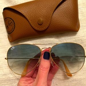 Ray-Ban Aviators Large - gold frame gradient lens - Like New - with case